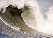 开云足球直播-孤勇者的逆袭，拉塞尔扛旗，迈凯伦绝地翻盘哈斯的战术启示