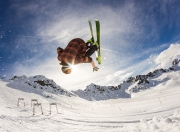 开云世界杯2026-泰国队轻取印度队展现团队韧性，马琳状态火热成欧洲羽坛焦点